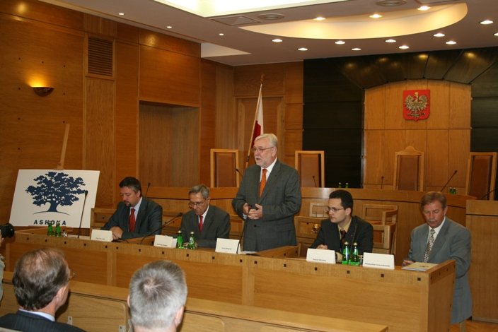 The Polish Legal Clinics Foundation is going to establish Pro Bono Center